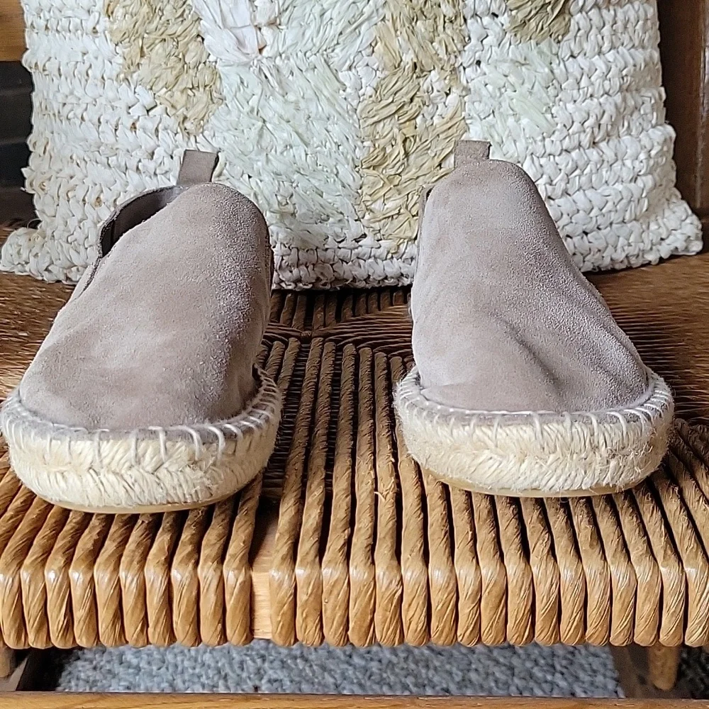 Vince Robin Espadrille Taupe Suede Flat Loafers, size 5M